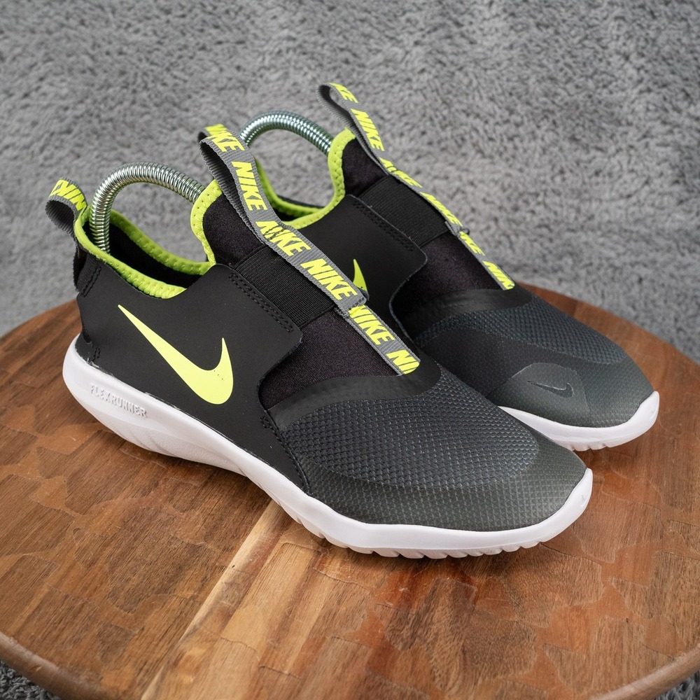 Nike Flex Runner Youth Athletic Shoes 5 Y Black Grey Volt AT4662-019